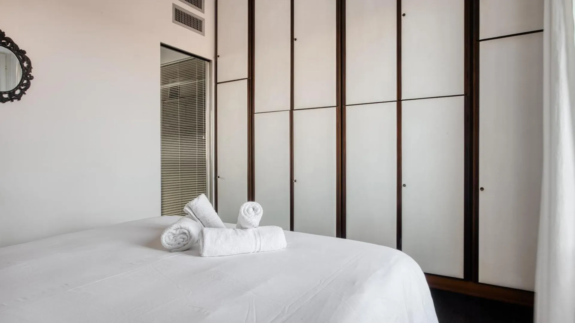 Stylish Top-Floor Apt; Milano Design Disctrict דירה מילאנו